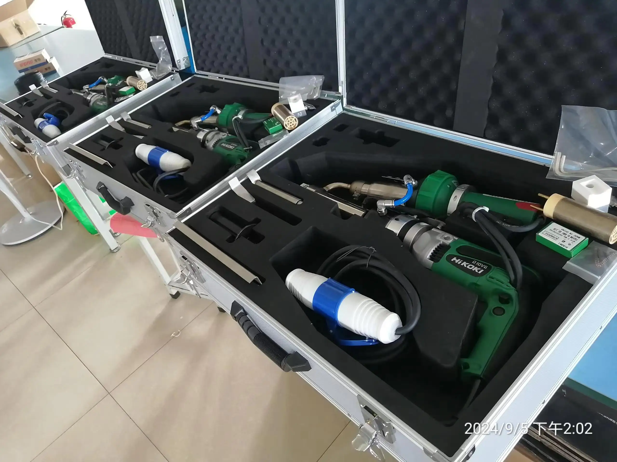 آلة لحام HDPE الأغشية الأرضية آلة لحام البثق البلاستيكية أنبوب البولي بروبلين مسدس بثق اللحام الأوتوماتيكي المحمول
