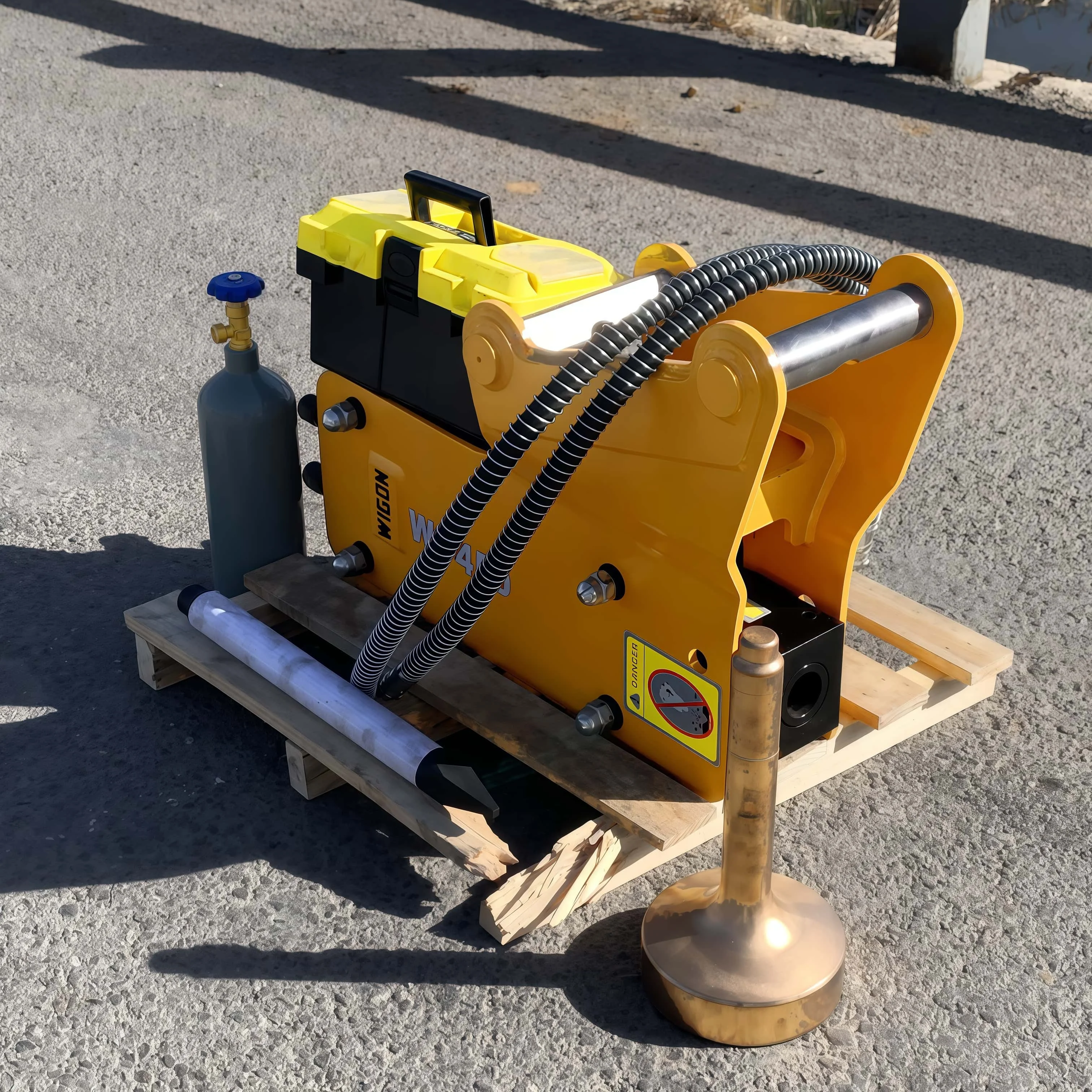 Gold Seller Hydraulic Hammer Pile Driver for Skid Steer New Construction Mining Industries Core Components Chisel Breaker Hammer