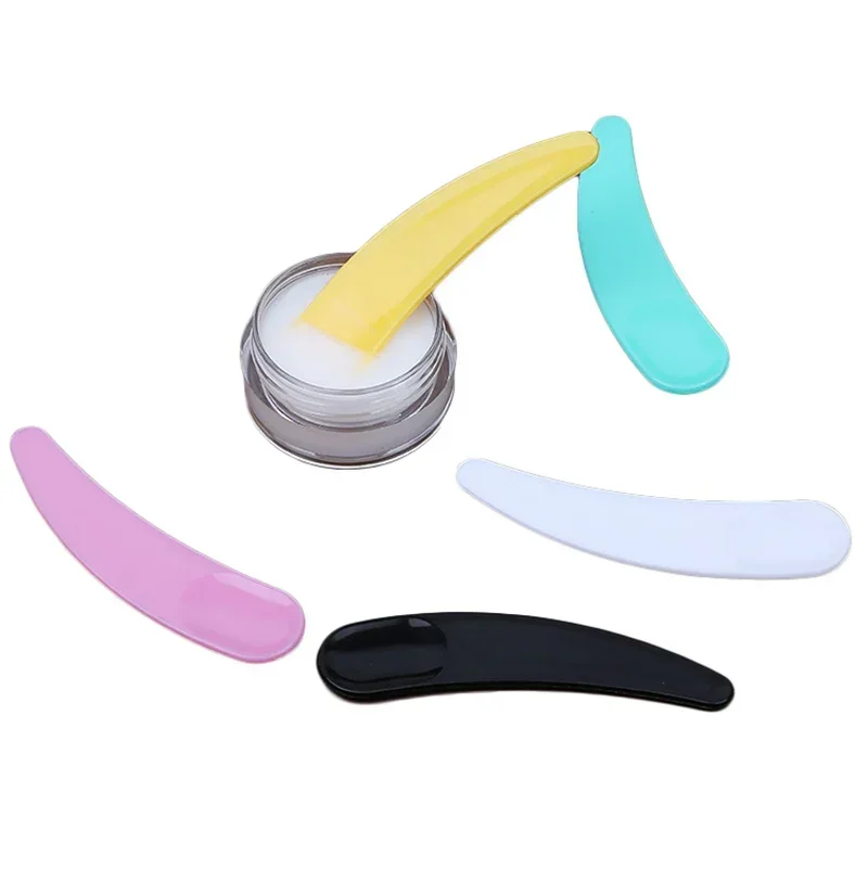100 ชิ้นทิ้งโค้ง Scoop Mini Facial Mask เครื่องสําอางค์ไม้พายพลาสติกครีมผสมช้อนแต่งหน้า Applicator Sticks