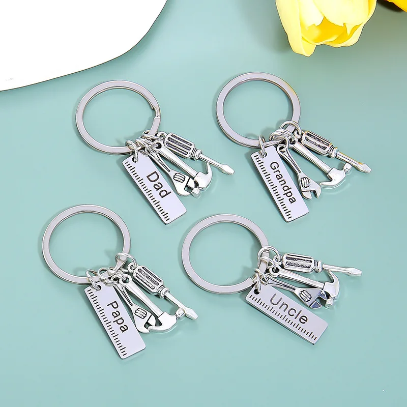 Chic Dad Grandpa Letters Keychain Creative Hammers Wrench Hammer Screwdriver Keyrings Metal Tools Set Bag Pendant Birthday Gifts