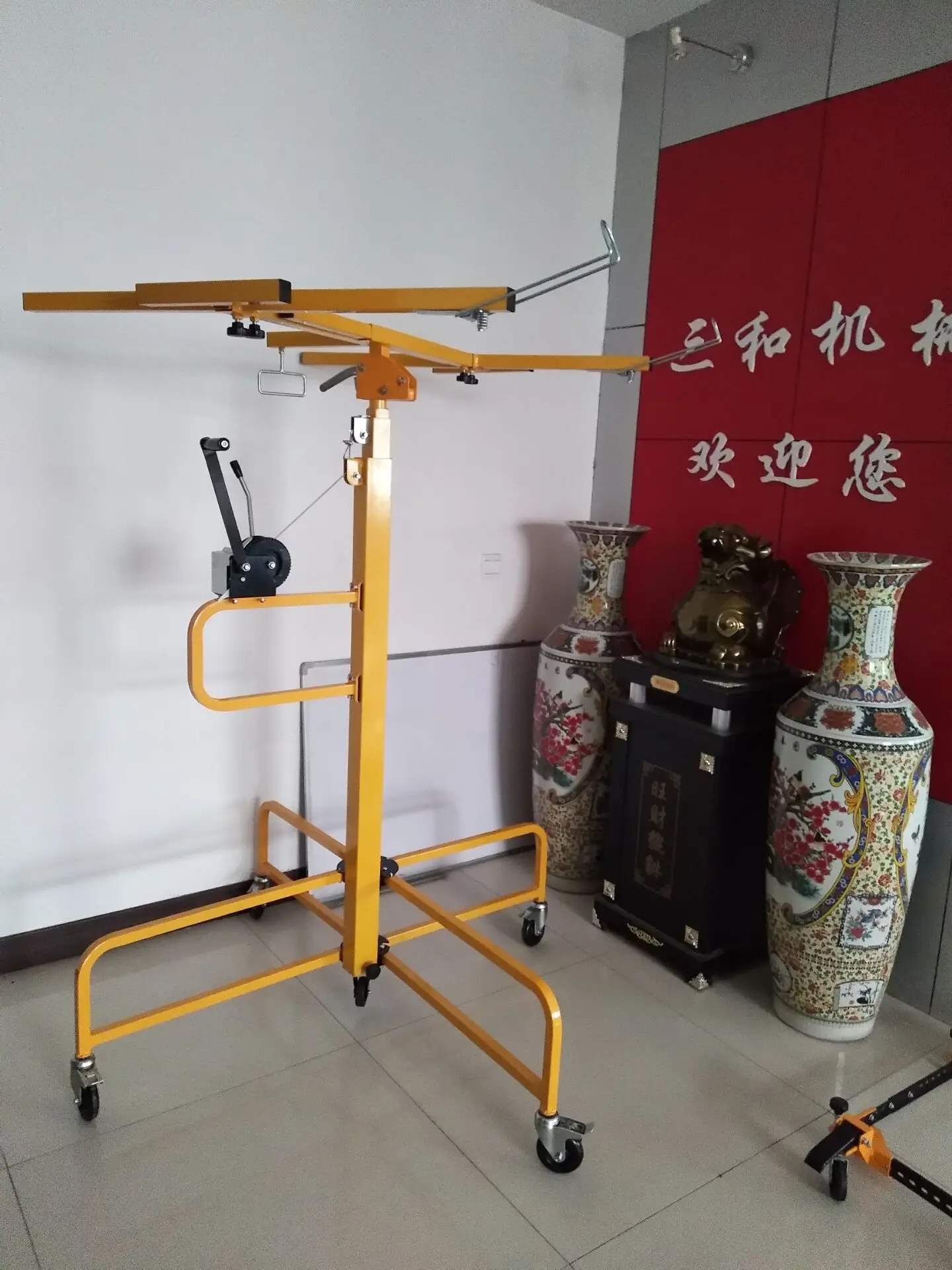 For professional drywall and panel hoist,quick plasterboard hoist panel lifter