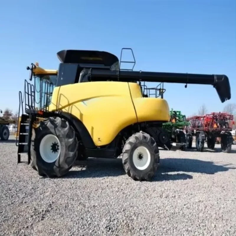 Portable Corn Combine Harvester Compact Farm Harvest Machine Low Fuel Consumption Rural Corn Picking Threshing One Piece