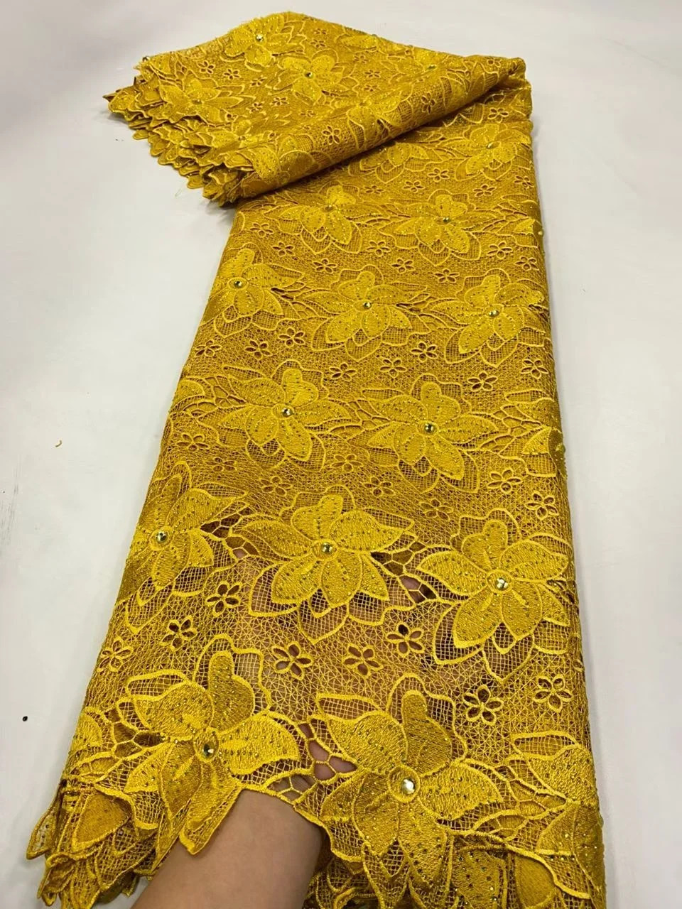 

Высококачественное африканское нигерийское кружево 2026 года, вышитое тюлем с пайетками, гипюр для свадебных и праздничных платьев, хлопок JL542, 5 ярдов