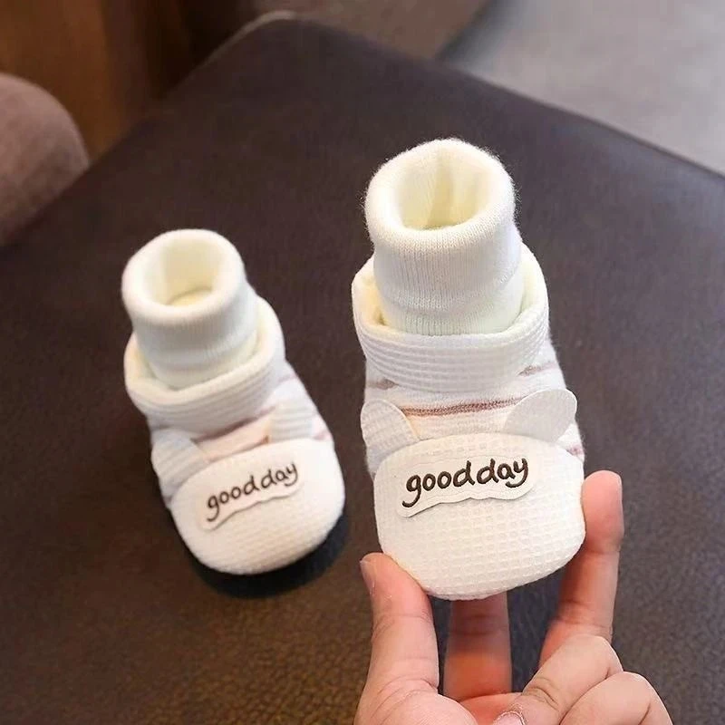 أحذية جورب للأطفال 2025، نعل ناعم من القطن غير قابل للانزلاق للمشايات الأولى للأطفال حديثي الولادة من عمر 0 إلى 12 شهرًا