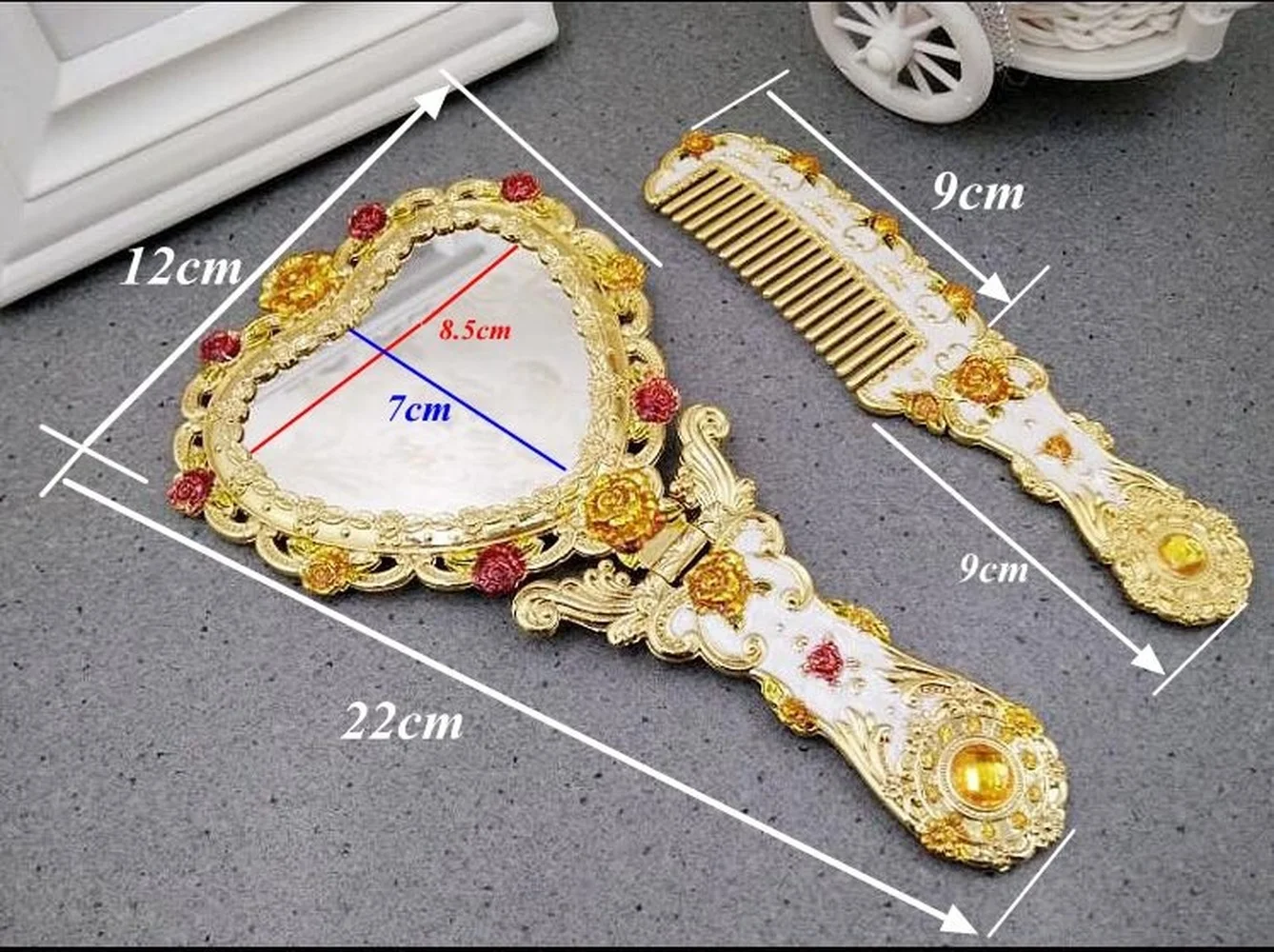 Makeup Mirror Comb Set with Gift Box European Vintage Heart Shape Hand Makeup Mirror Frame Pocket Mirror for Girl Women\'s Gift