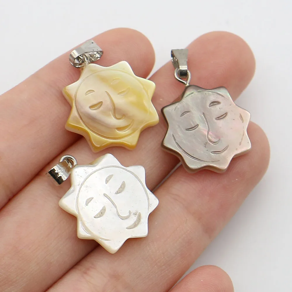 

Natural Shell Single-sided Intricately Carved Sun-shaped Pendant 10x29mm Black/yellow/white Shell Single-hole Charm Jewelry