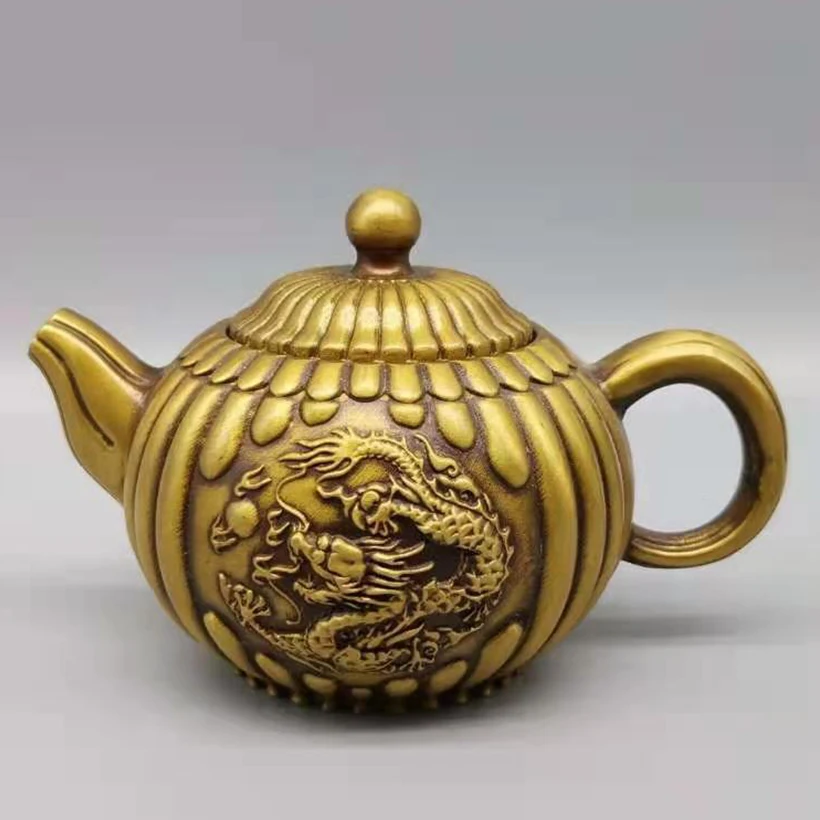 

Bronze collection: brass, double dragons, playing pearls, lantern wine pots, teapot ornaments, film and television props