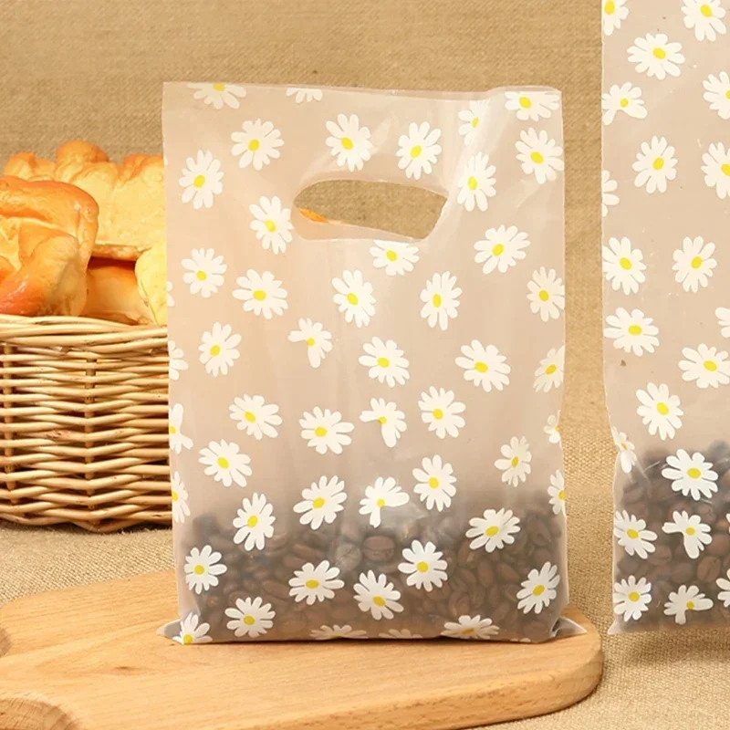 50/100 Stück Kunststoff-Geschenktüten im Gänseblümchen-Stil mit Griff, Einkaufstasche, Tragetaschen, perfekt für Muttertag, Hochzeit, Geburtstag, Feiertage – Detail 4