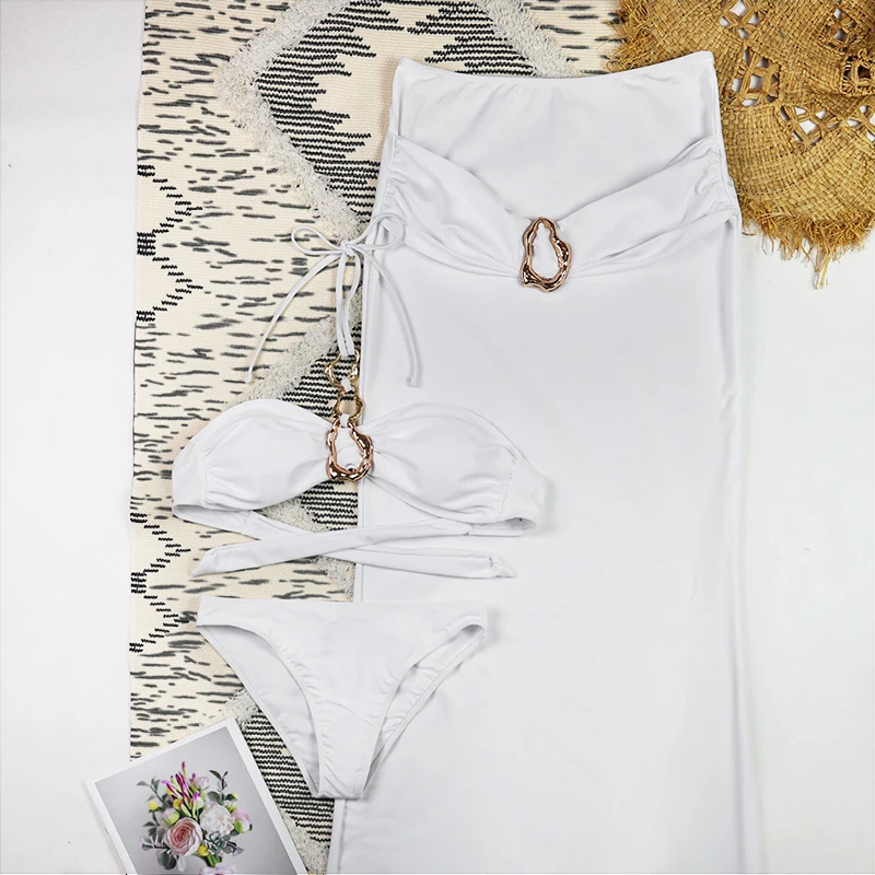 ชุดบิกินี่ 3 ชิ้น แบบดันทรง เซ็กซี่ ชุดว่ายน้ำผู้หญิง ปี 2025 พร้อมกระโปรง ชุดคลุมลายทางสำหรับใส่ไปทะเล
