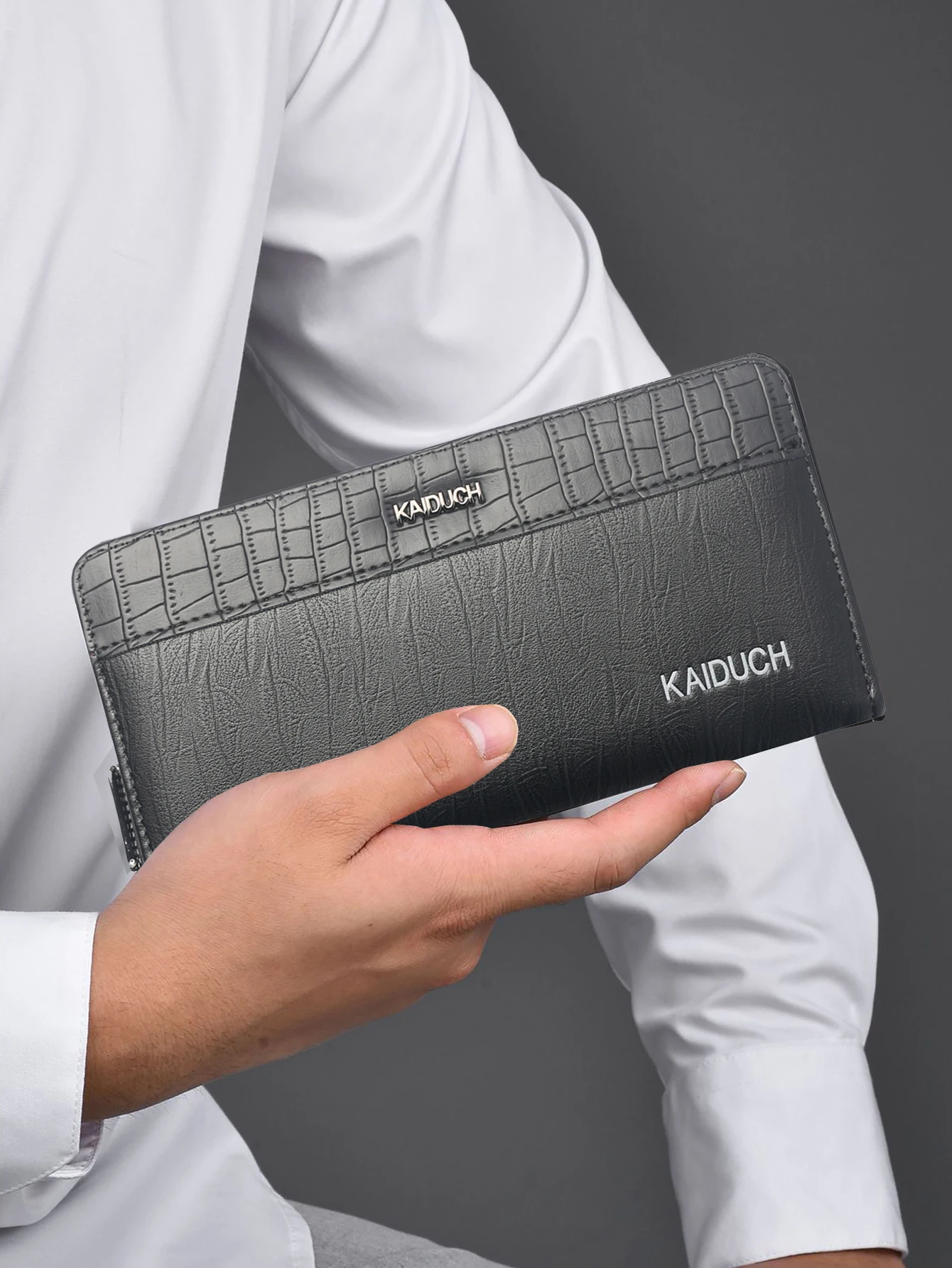 ​ ​ KAIDUCH Herren-Geldbörse mit langem Reißverschluss, 19,5 cm, PU-Leder, Alligatormuster, Geldscheinfach mit Handschlaufe, Organizer mit mehreren Steckplätzen ​ ​