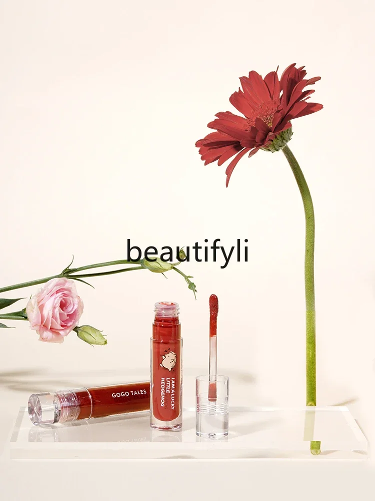 

Lip gloss, transparent, mirror, water gloss, lip glaze, moisturizing, affordable, lipstick.