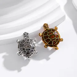 Fashion new oil painting small turtle brooch simple retro animal crawling turtle pin men and women clothing jewelry gifts