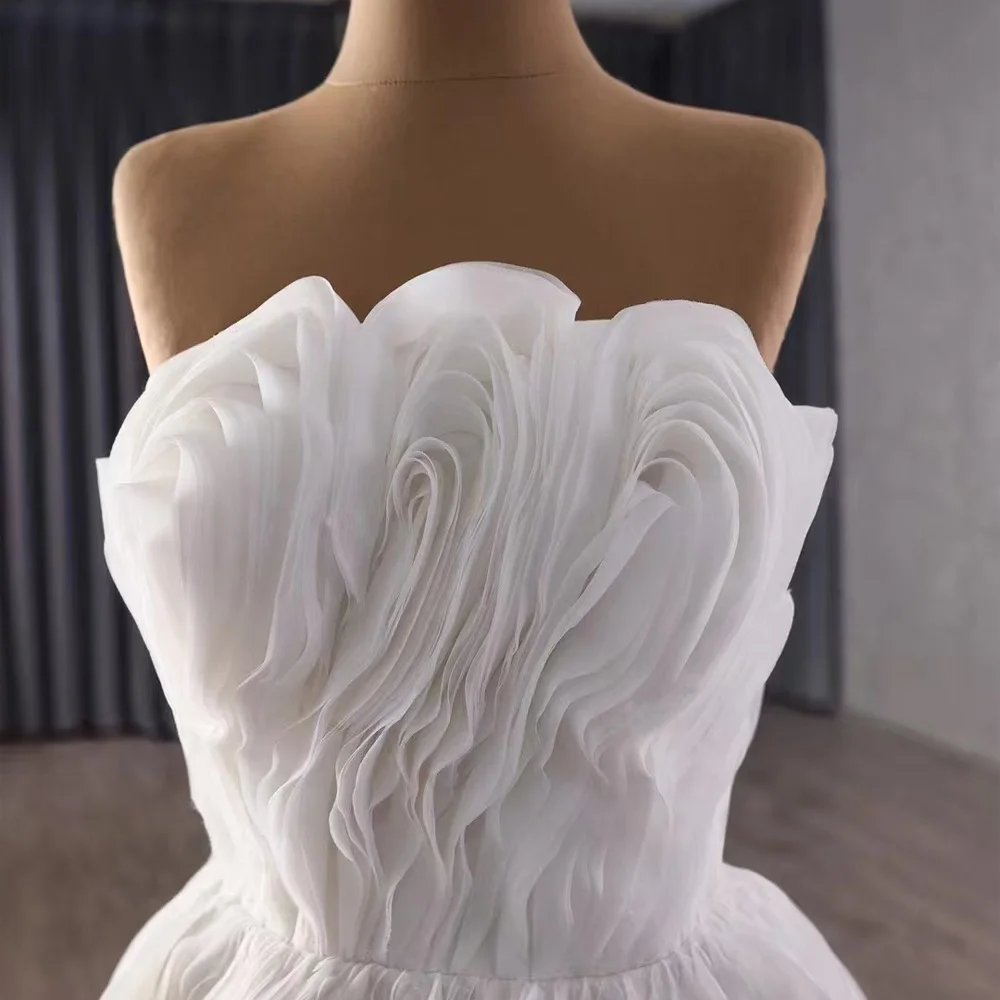 Abito da sposa sexy in pizzo senza spalline senza maniche con volant sul retro con lacci 2026 Robe De Mariage