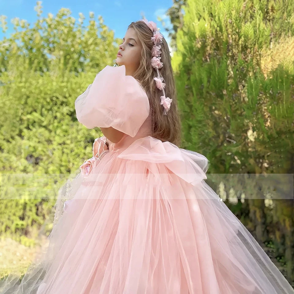 Blumen mädchen Kleider für Hochzeit geschwollene 3D-Applikation kurze Ärmel O-Ausschnitt Tüll formale Prinzessin Ballkleider Junior Brautjungfer Kleid