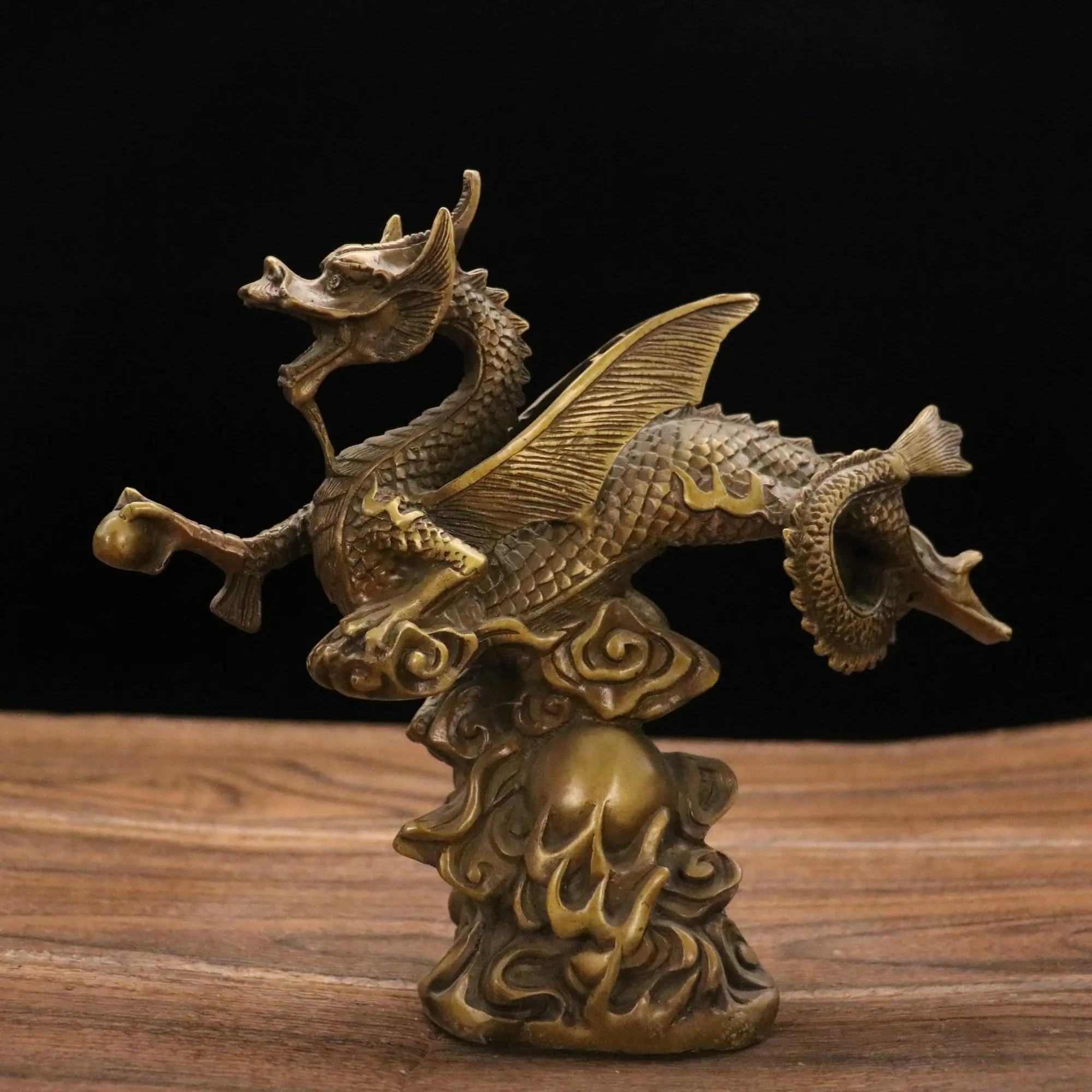 

21cm Flying Dragon in the Sky Pure Copper Five Claw Blue Dragon Playing Pearl Decoration Crafts