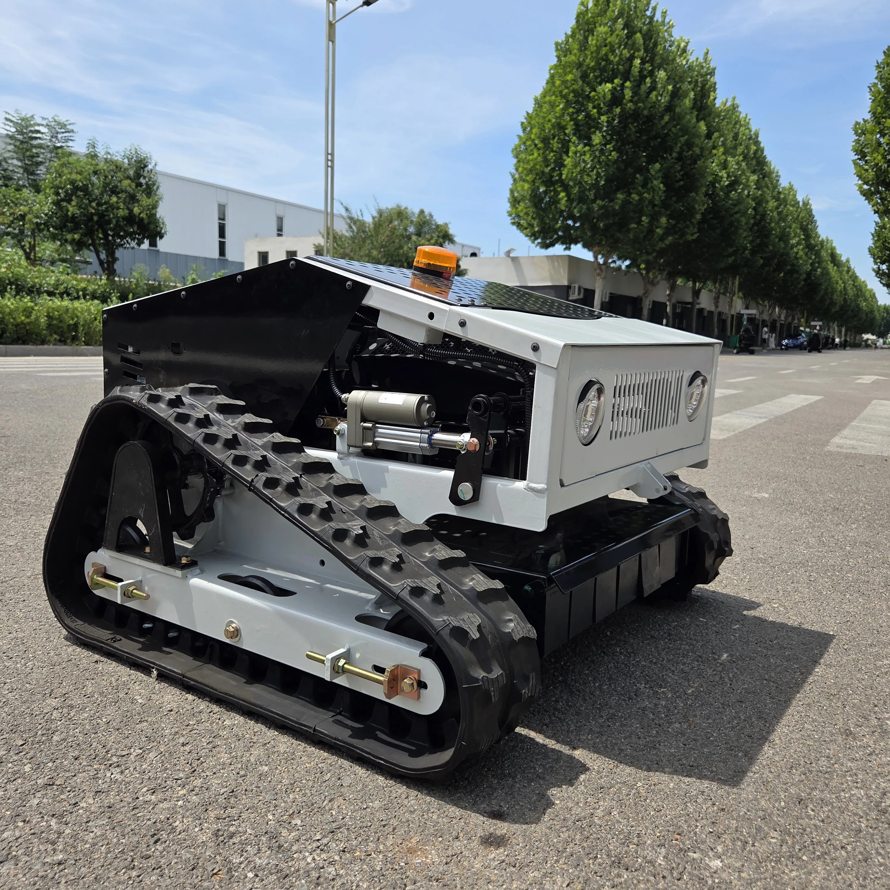 2026 جديد 500 مللي متر جزازة العشب المنزلية الصينية للتحكم عن بعد يمكن أن تدعم أطراف الرفع والتخصيص