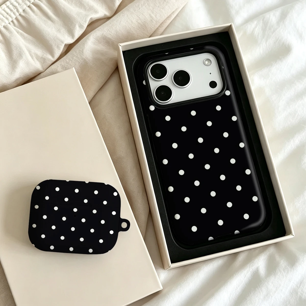 2 in 1 White Polka Black For M - Airpod Case Cover ulasan dan harga