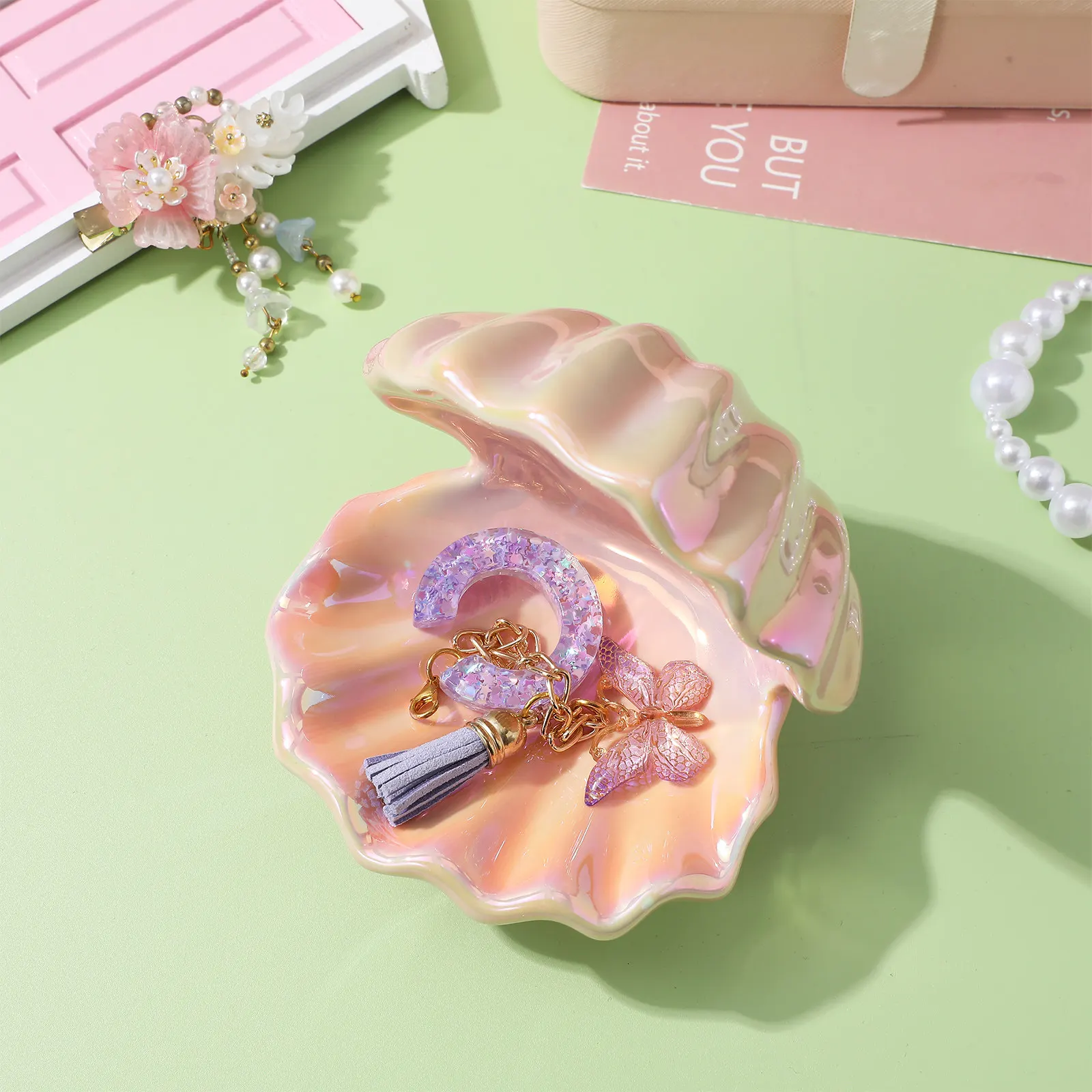 

Ceramic Seashell Jewelry Dish Elegant Trinket Tray Vanity Holder for Rings Earrings Necklaces Beachy Decorative Storage Tray