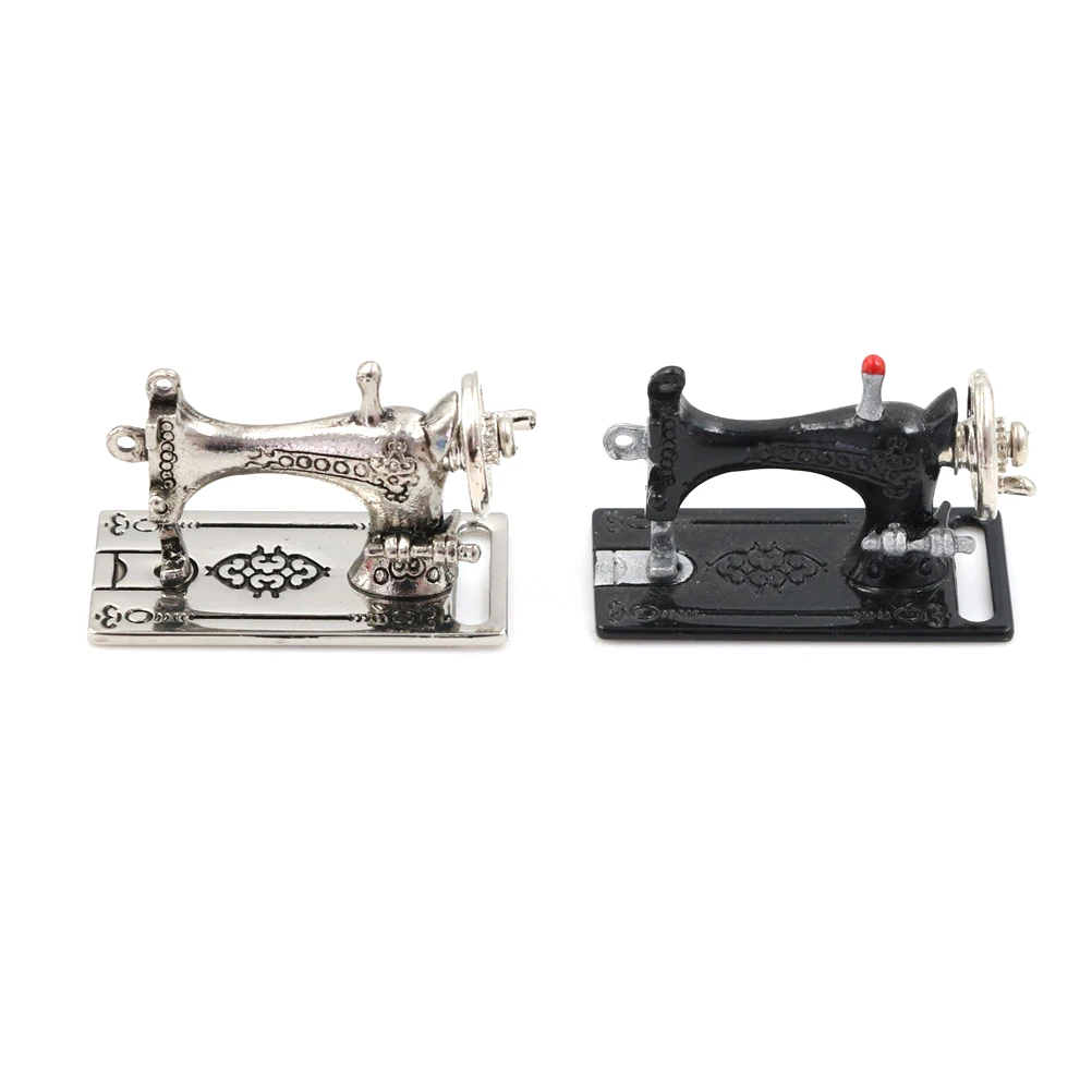 Metal Sewing Machine Dollhouse Miniatures Decoration 1:12 Scale Length 3.5cm