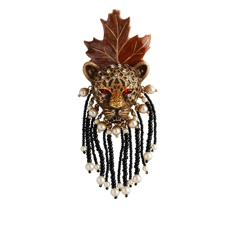 Vintage Rice Pearl Tassel Crystal Chief Lion Animal Brooch Pin Jewelry for Men Women Medieval Times Corsage Lapel Corsage