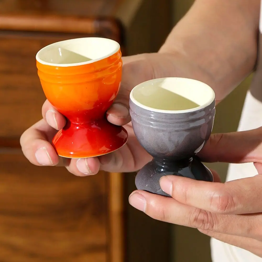 Elegant Porcelain Egg Stand Artistic Round Base Holder Unique Color Transitional Table Decoration For Hotel Restaurant Dining
