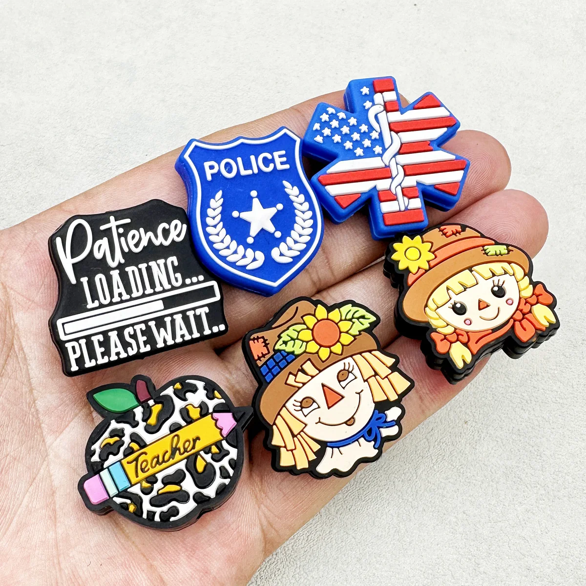 10 Stuks Siliconen Kralen Groothandel Cartoon Zomer Politie Teken Focale Siliconen Kralen Diy Pen Tepel Ketting Sieraden Accessoires Geschenken