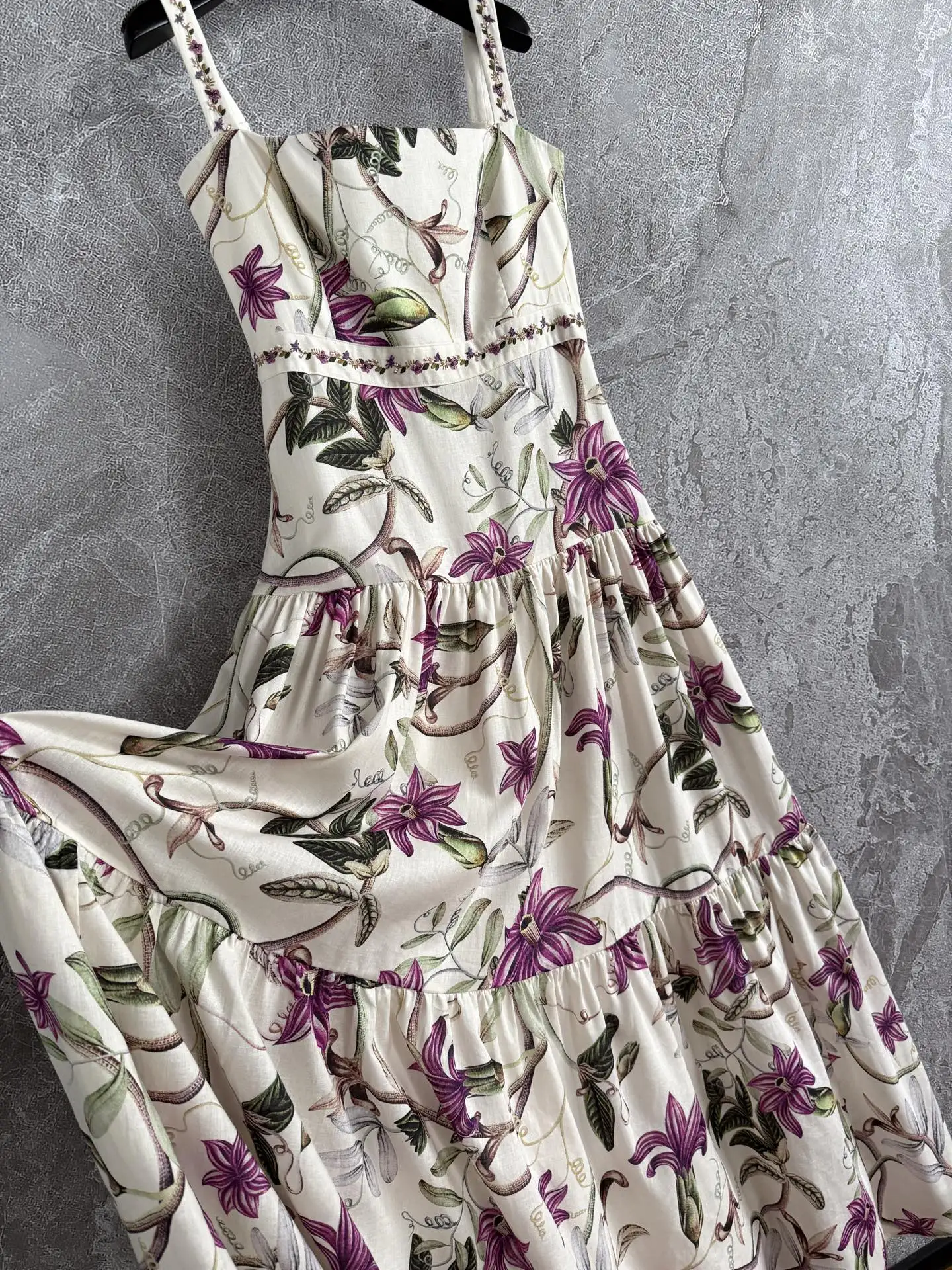 Robe Maxi de vacances en lin pour femmes, imprimé floral violet, broderie, taille haute, sans manches, élégante, 100%