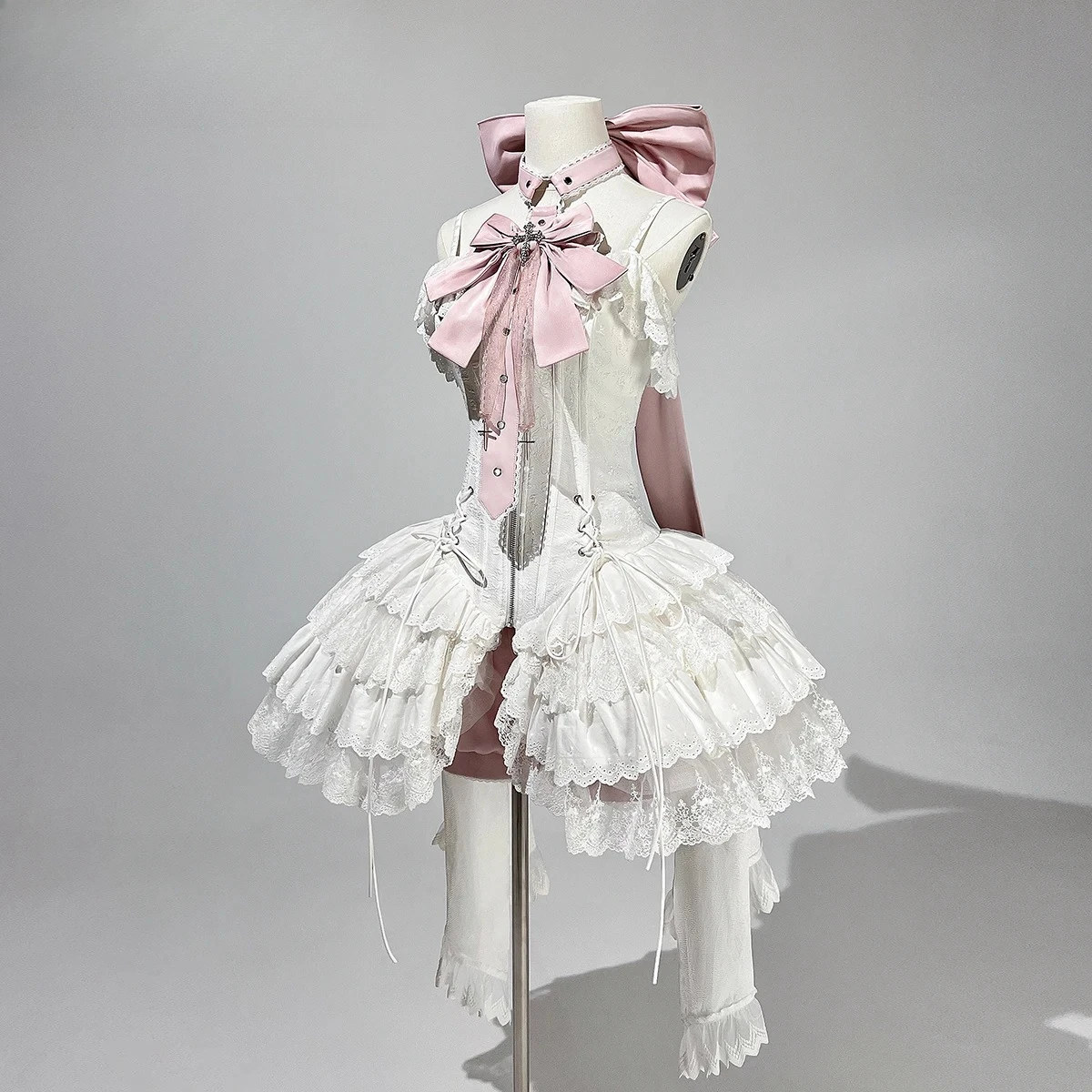 ชุดเดรสสายเดี่ยวสไตล์เจ้าหญิงสำหรับผู้หญิงช่วงฤดูร้อน ดีไซน์หรูหรา ประดับโบว์ผ้าซาตินขนาดใหญ่ ทรงเข้ารูป แต่งลูกไม้ลายก้างปลา สไตล์โลลิต้า บัลเล่ต์