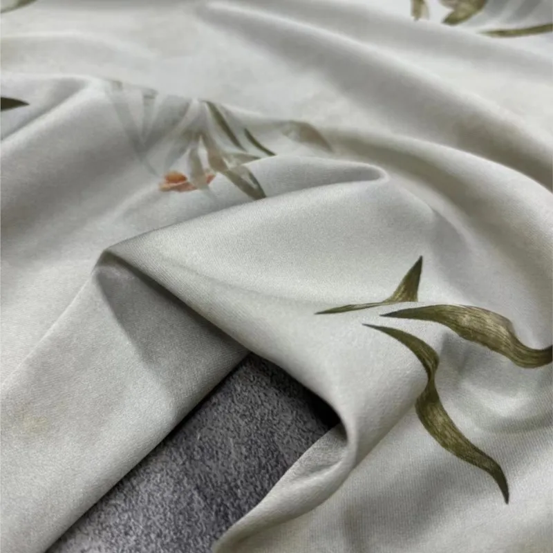 ed eleganti abiti da camicia in tessuto di seta elasticizzato in twill da 21 mamme