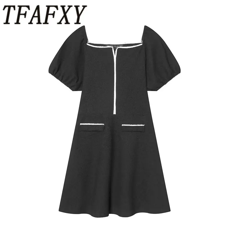 

Женское вязаное платье TFAFXY 2026: Весеннее, с пышными рукавами, квадратным вырезом, контрастной отделкой, А-силуэт, короткое мини-платье