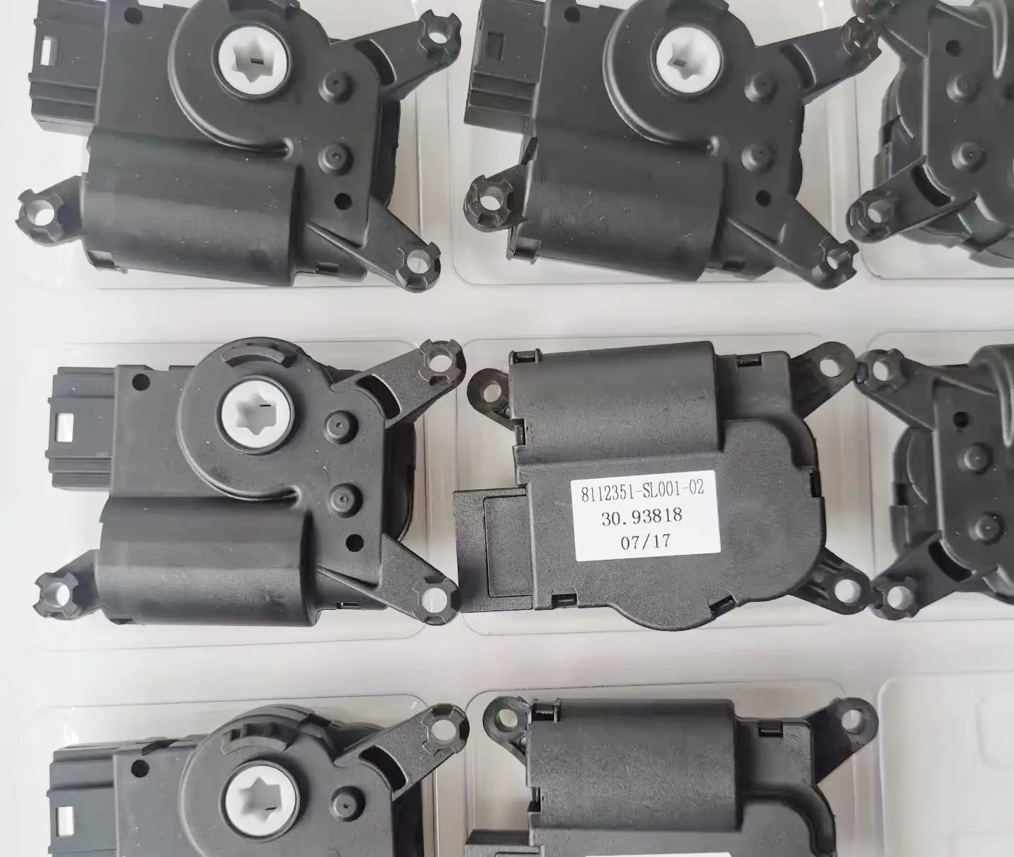 1pcs-8112351-sl001-02-is-applicable-to-chevrolet-sega-307-308-and-other-models-manual-air-conditioning-fan-motor