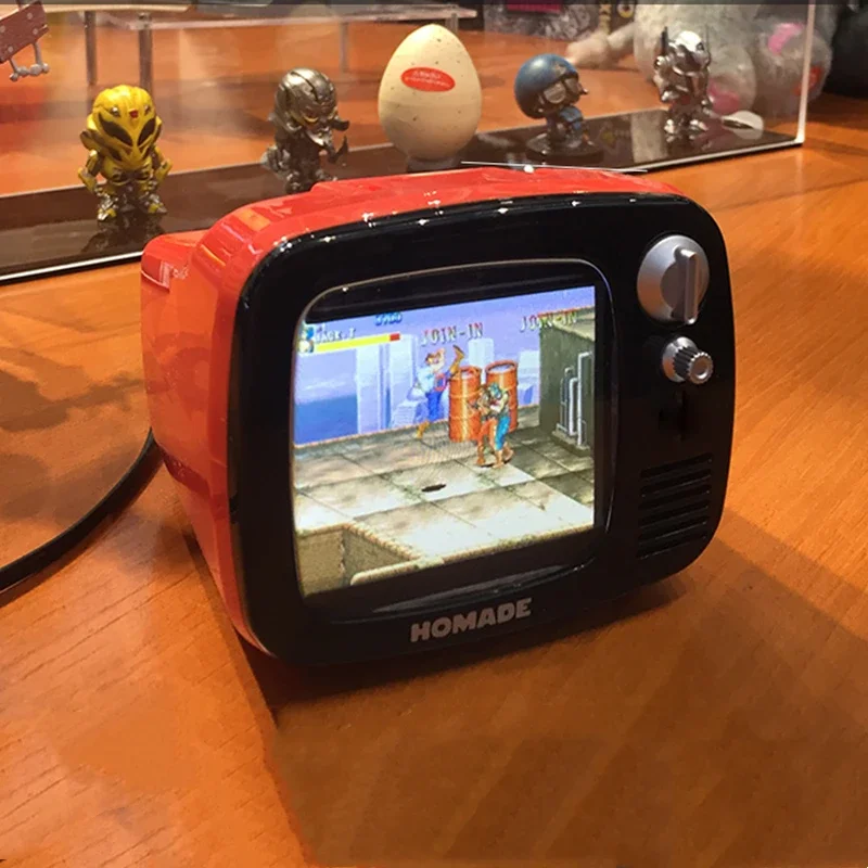 new Nostalgic 3.5-inch TV mini portable TV three-shot retro TV Android game console