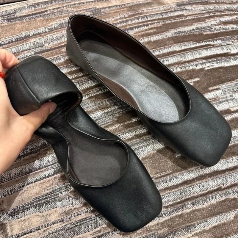 Damen-Ballerinas aus Leder mit weicher Sohle, Pendler-Einzelschuhe, 2025, Sommer, quadratische Zehen, flache Mary-Jane-Schuhe