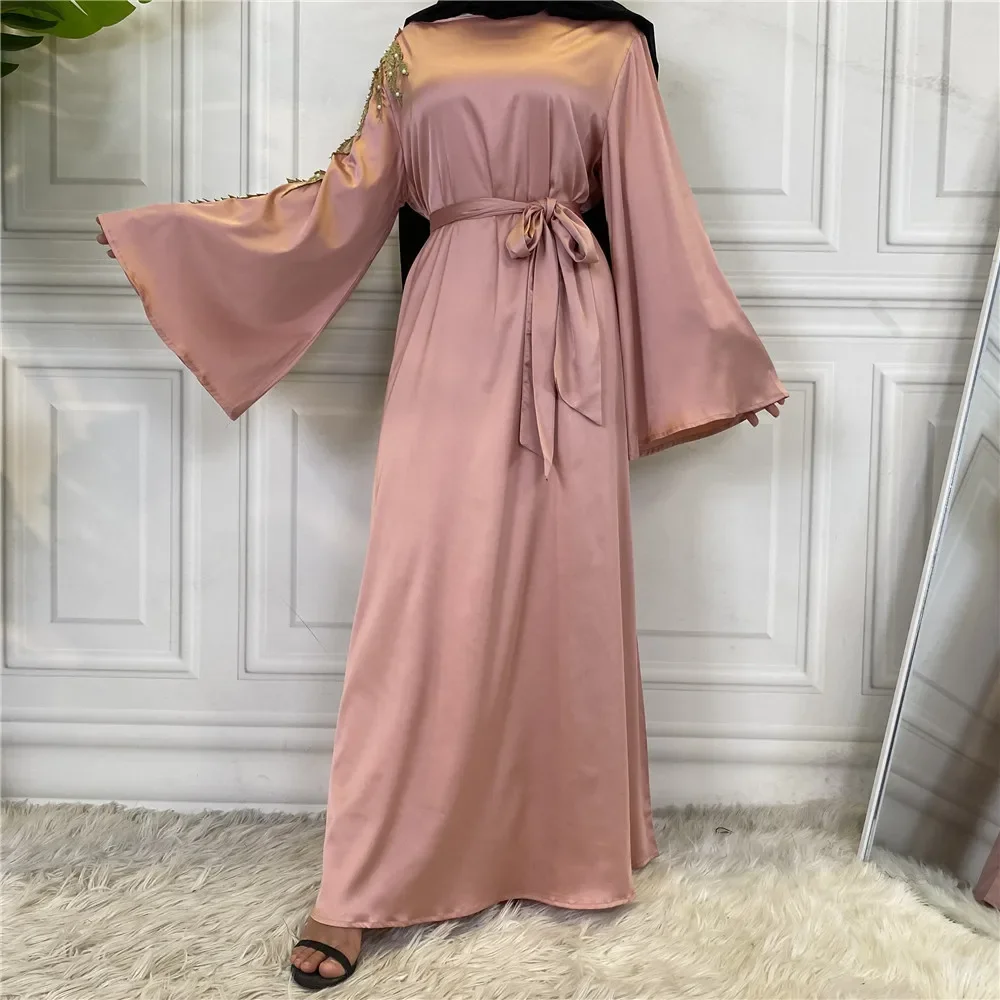 ตะวันออกกลางดูไบซาตินลูกปัด Abayas ผู้หญิงมุสลิมอาหรับชุดยาวอิสลาม Maxi Robe Ramadan Party Robe Kaftan มาเลเซียชุด