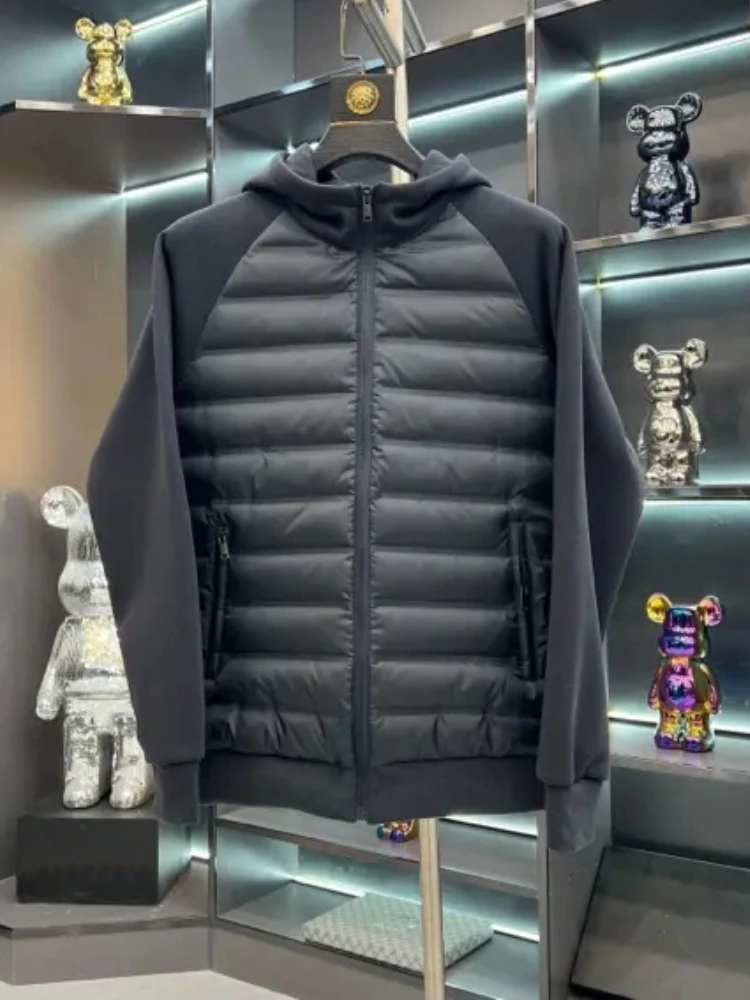 

Мужская модная куртка с капюшоном: Новинка осенне-зимнего сезона, высокое качество, универсальная, комфортная, стильная, приталенная, с продуманным дизайном.