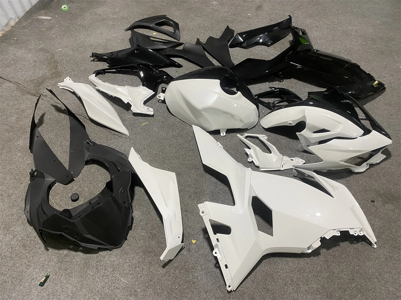 Motorcycle Fairing kit for Ninja 400 18 19 2021 22 23 year EX400 ZX400 2018 2019 2020 2021 2022 2023 Fairing Pearl white Black