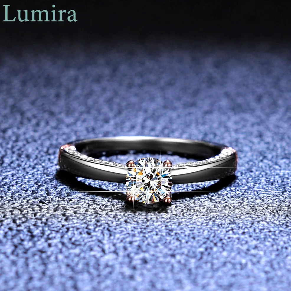 Lumira New Four-Prong Platinum PT950 Ring Side-set Diamonds 0.5 Carat Moissanite Rings Women for Daily Wear Stylish