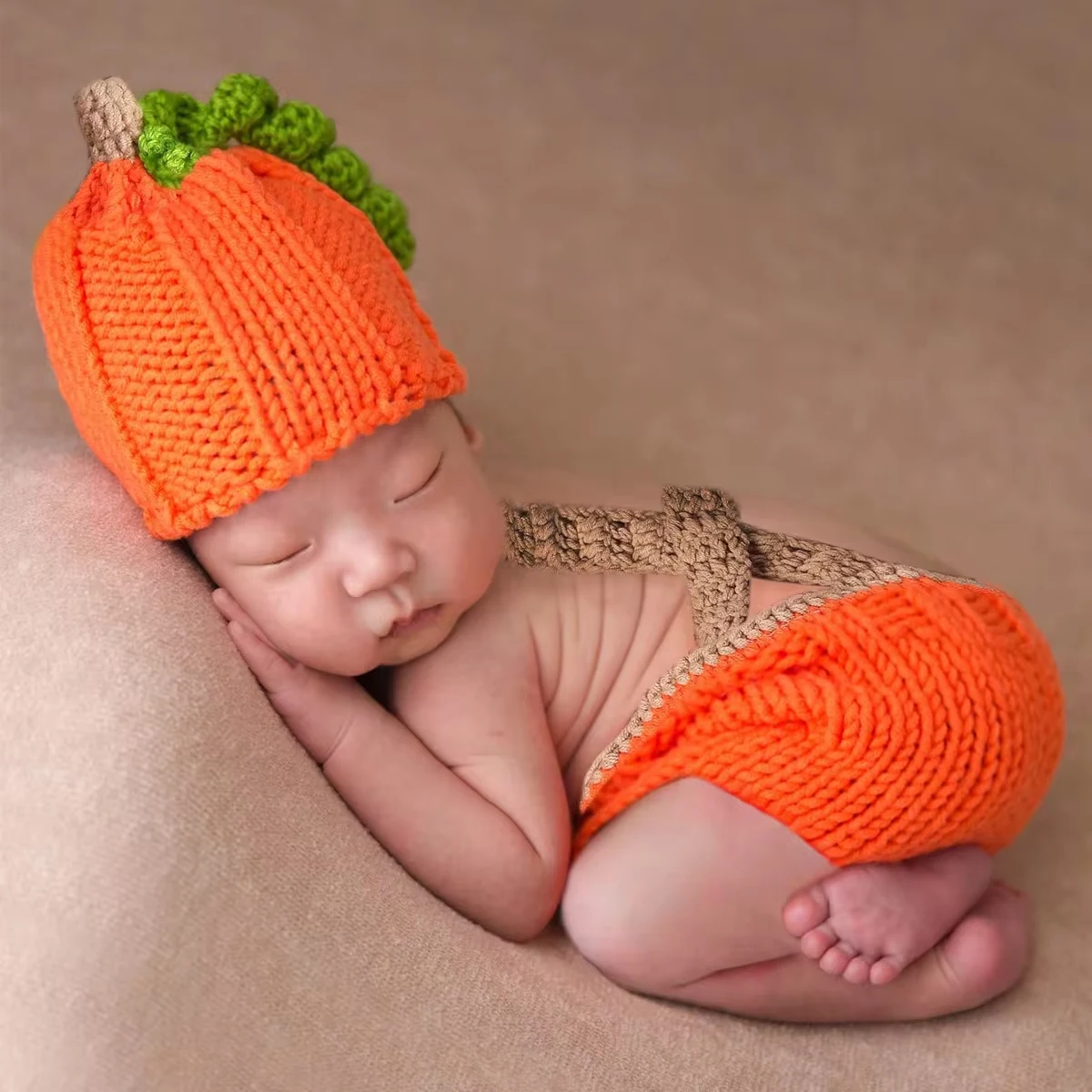 Ylsteed Hand Knitting Newborn Halloween Oufits for Photo Shooting Infant Photography Props Pumpkin Hat and Pants Set