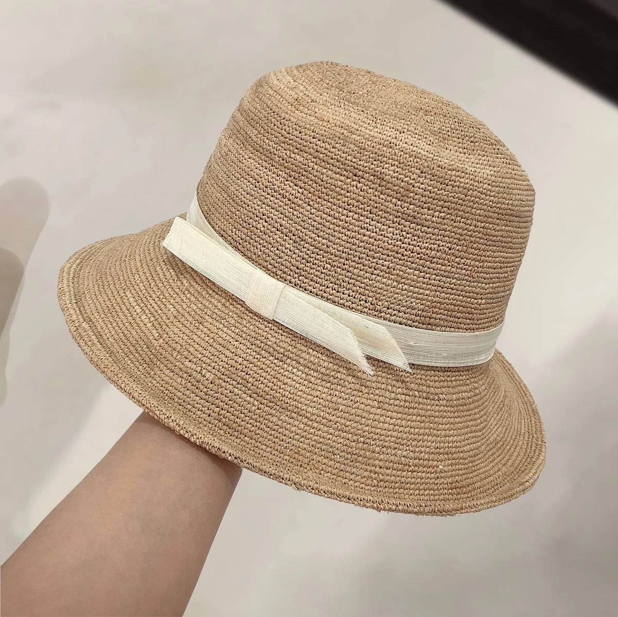 fashionable-lace-knot-wide-brim-straw-hat-versatile-travel-fishing-village-hat-summer-new-style-sun-protection