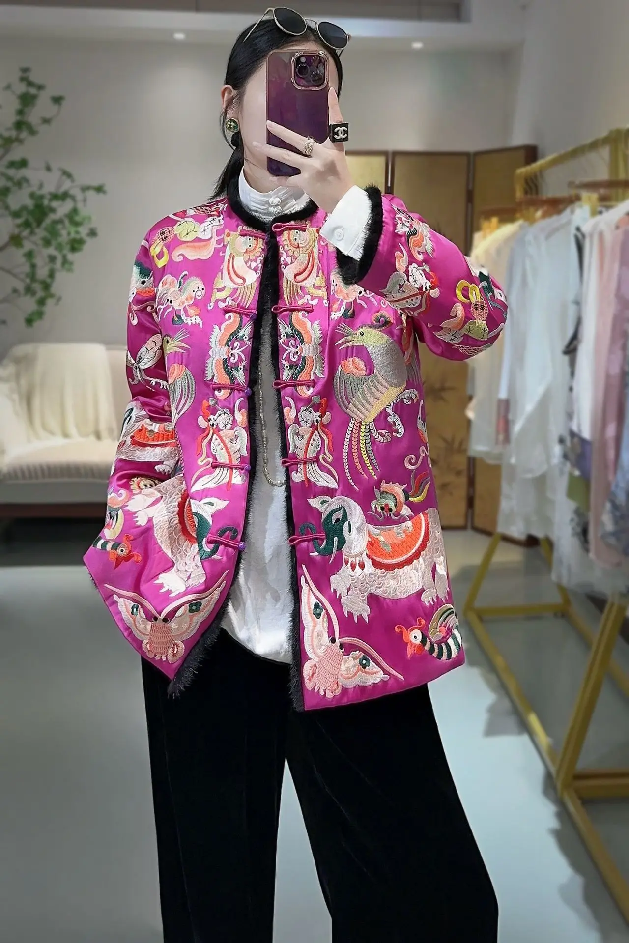 High-end Winter Women Warm Coat Retro Embroidery Elegant Lady Chinese New Year Acetate Jacket Female S-XXL