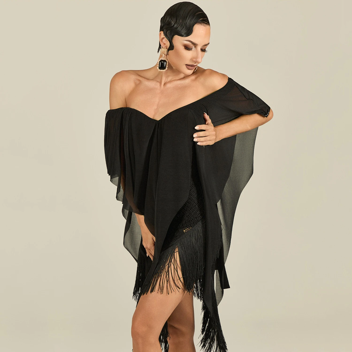 Nowe seksowne stroje do tańca latynoamerykańskiego z odkrytymi ramionami, siateczkowe topy, spódnica z frędzlami, damska sukienka do rumby, tanga, na występy i konkursy taneczne DNV25952