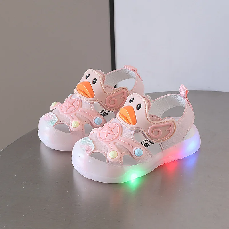 Sandals Kids Shoe Colorful Boys Girls with Light on Kids Sandals Soft Soled Casual Style Shoe Sneakers Kids сандалии для девочек