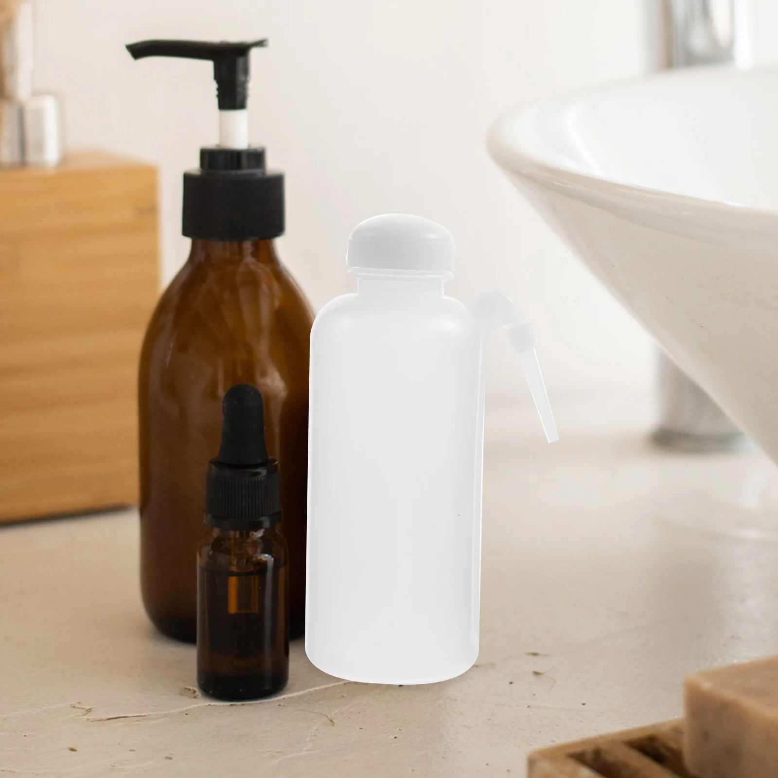

3pcs Refillable Wash 500Ml Narrow Tip Watering Bottles Plastic Eyelash Cleaning Bottles Lightweight For Tattoo Body Wash