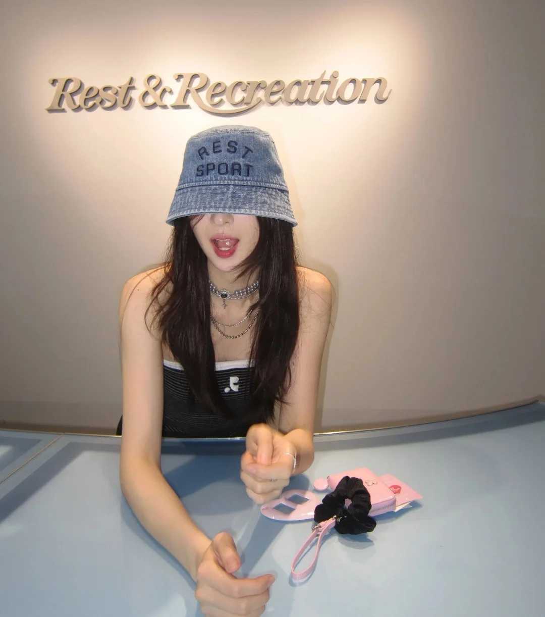 Outdoor RR Letter Embroidery Waable Denim Fierman Hat Sunade Cap Face Slimming Buet Hat Casual Cotton ex Youth