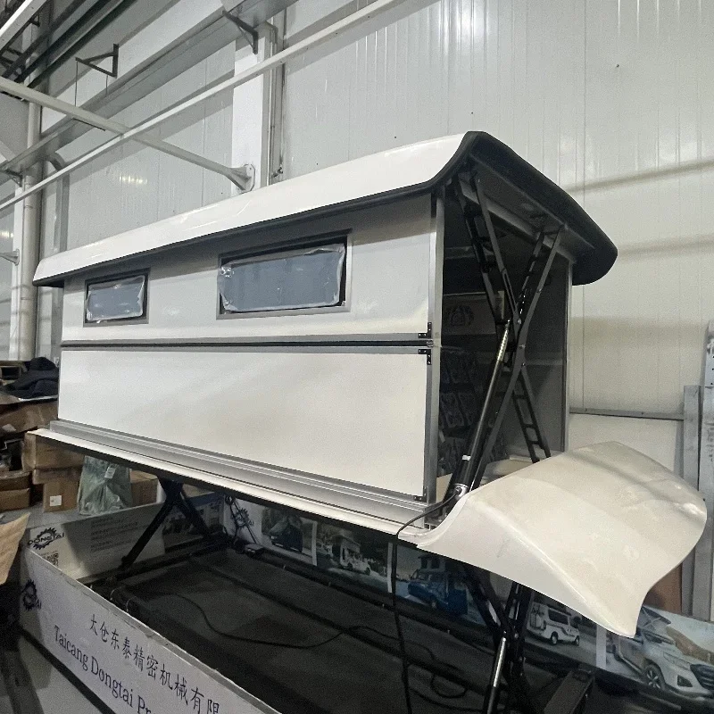 Sprinter Van Accessories Rooftop Tent Hard Shell 4 Person Camper Van Equipment Manufacturer