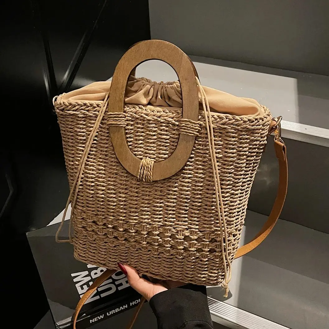 

Zeyph Bamboo Knit Elegant Cross Body Baga New Collection Of Sophisticated Designer Handbags For Spring Summer