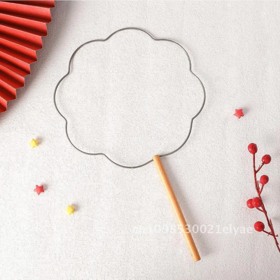 

DIY Hand-Crocheted Three-Dimensional round Fan with Iron Frame Antique Chinese Clothing Fan Skeleton Semi-Finished