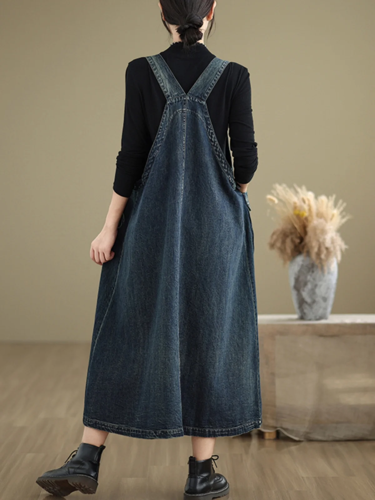 Loose V-Ne Denim Te… - image