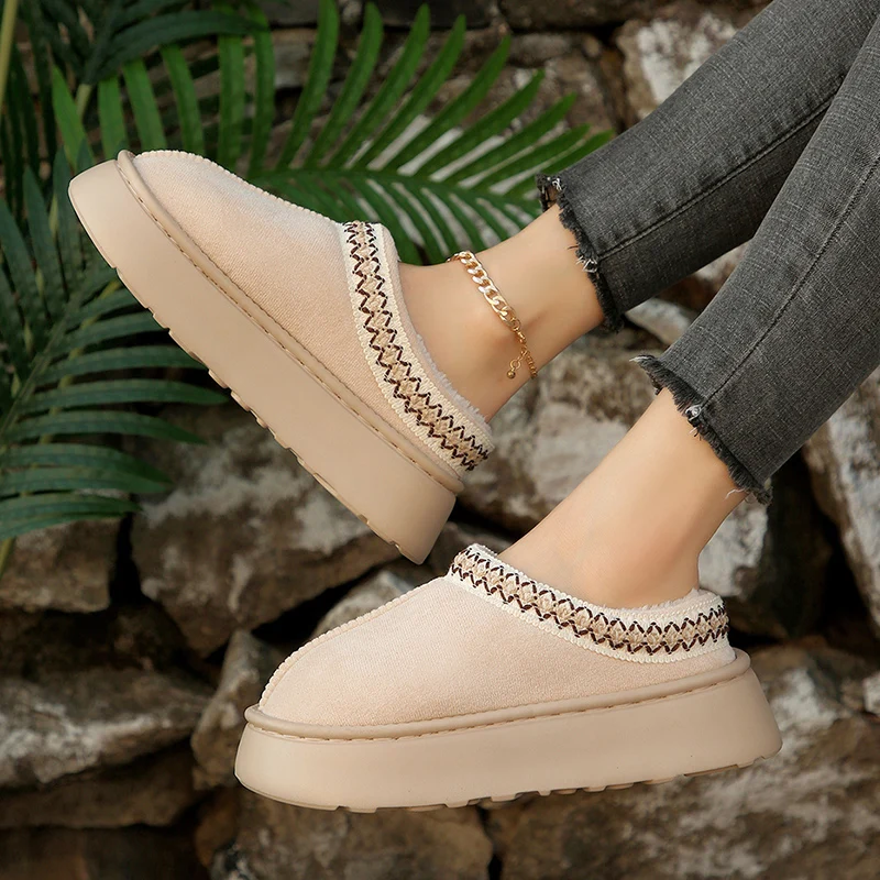 2026 Winter Thick Platform Plush Slippers Women Lightweight Soft Sole Warm Cotton Padded Shoes Woman Non Slip Home Fluffy Slides view 5