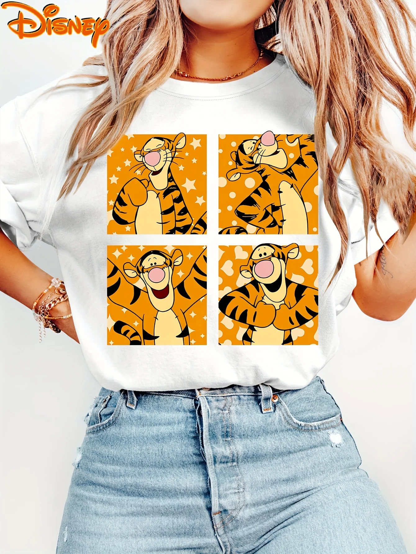 

2025 Disney Pattern Printed Women's Casual Comfortable Unique Smiling Face Black Round Neck Short Sleeve T-shirt
